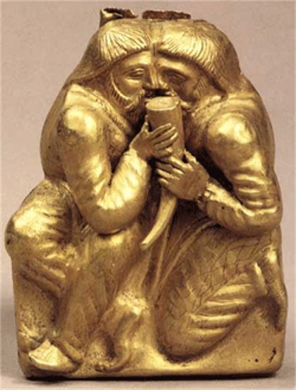 Image - A Scythian gold statuette depicting the ritual of brotherhood (from the Kul Oba kurhan).